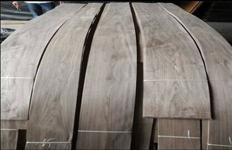自然な四分の一の切口のクルミのベニヤの家具木製シートの等級 AB