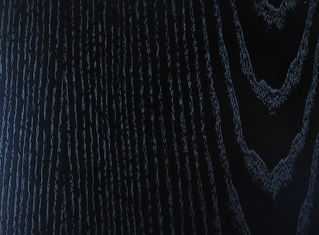 Zebranoの黒い木製のベニヤは8mm - 21mmの装飾的な木製のベニヤEdgeingにパネルをはめる