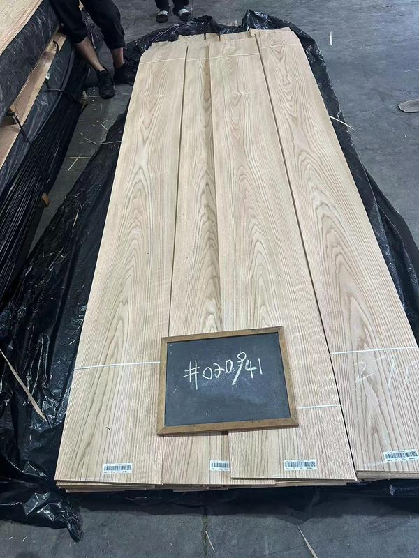 未完成のオークベニヤシート、カスタムオーク家具プロジェクト用滑らかな質感